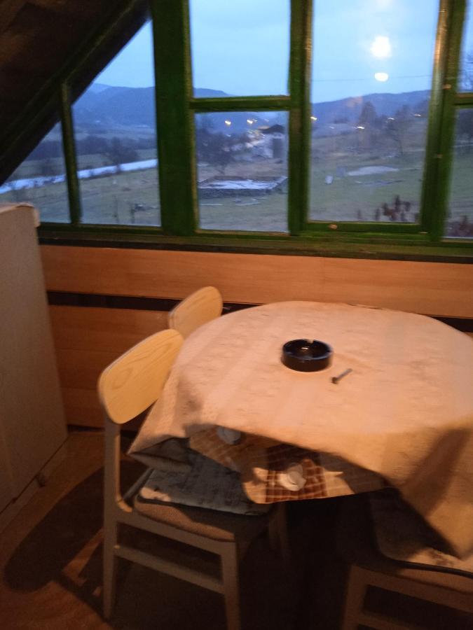 Holiday Home Vila Milka Kremna Екстер'єр фото