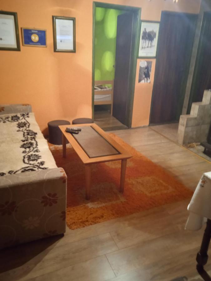 Holiday Home Vila Milka Kremna Екстер'єр фото