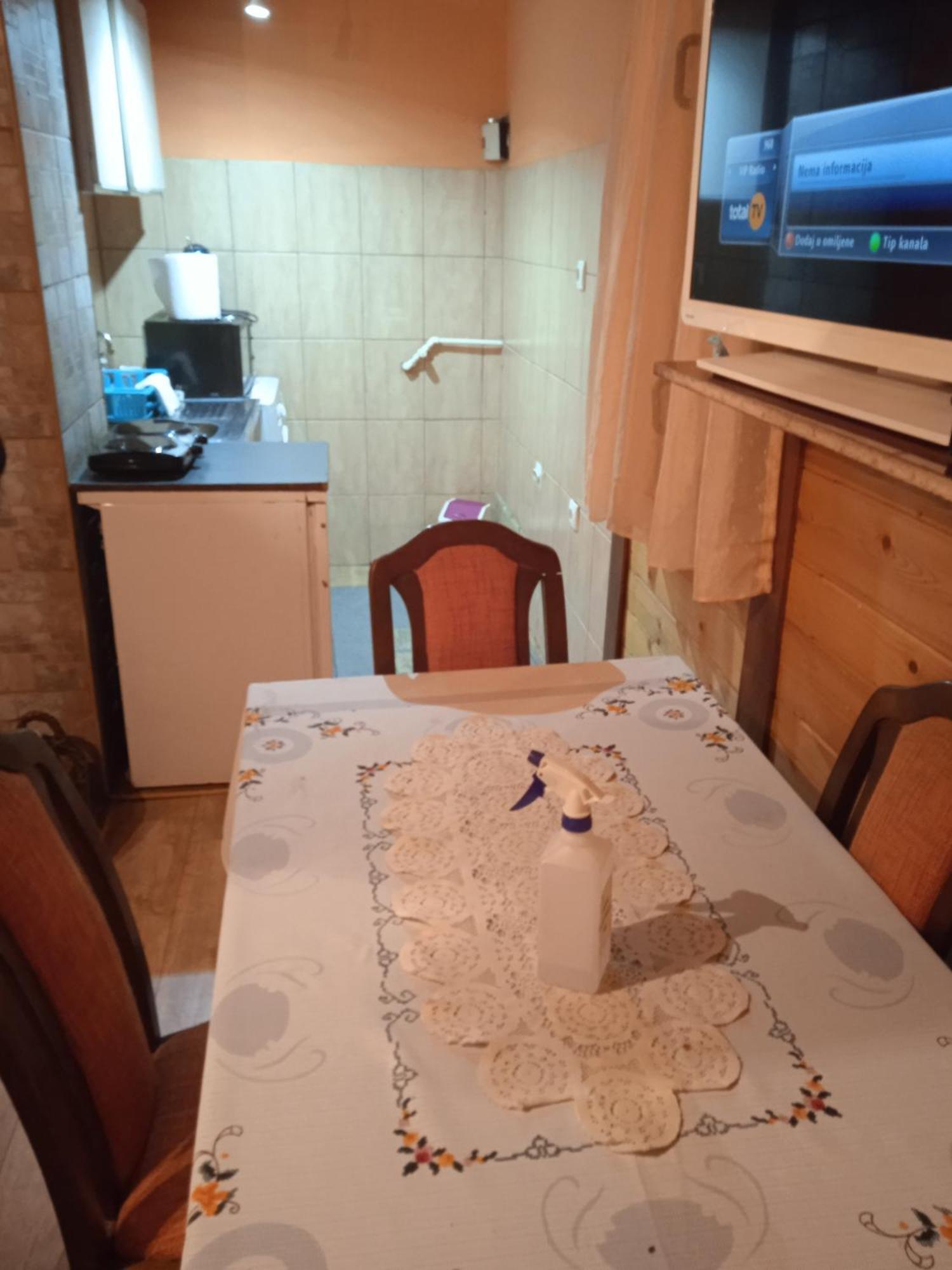 Holiday Home Vila Milka Kremna Екстер'єр фото